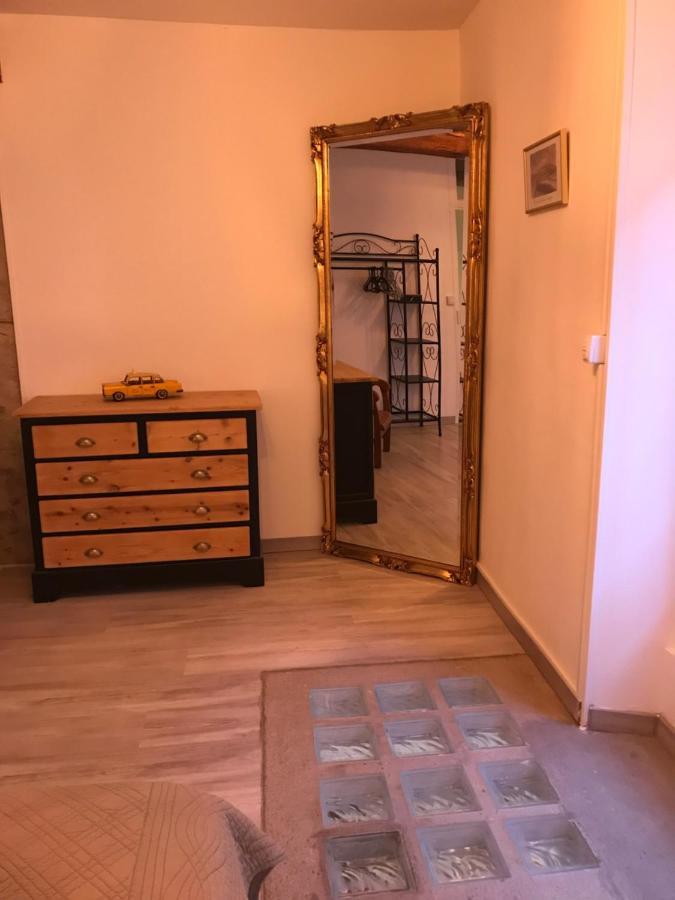 Le Grenier De Manee Villa Villemoustaussou Exterior photo
